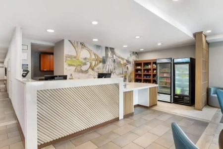Best Western Premier City Gateway - 17