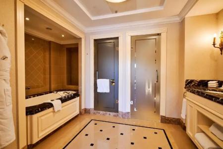 Fairmont Grand Kyiv - 68