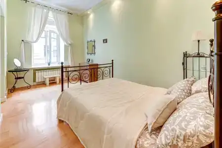 Веста на Рубинштейна - 22