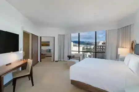 Hyatt Centric Waikiki Beach - 77