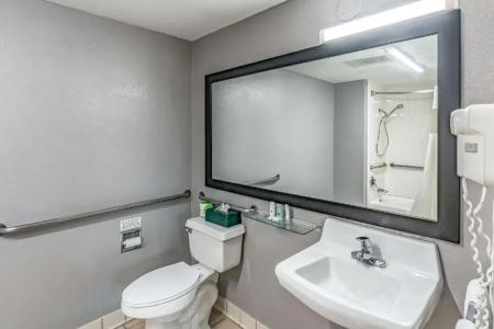 Quality Inn i-10 East Near At&t Center - 43