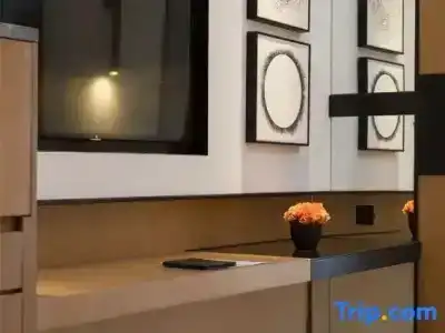 S. Designer (Chengdu Renmin South Road US Consulate) - 88
