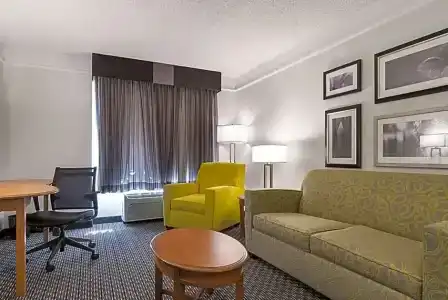 La Quinta by Wyndham University Area Chapel Hill - 33