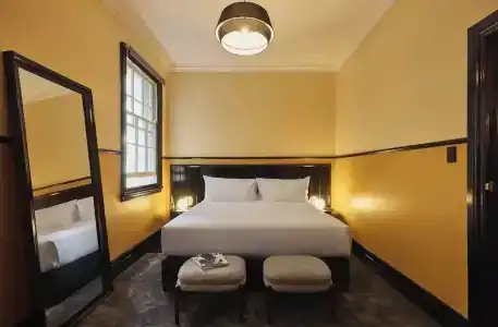 The Bayswater - 53
