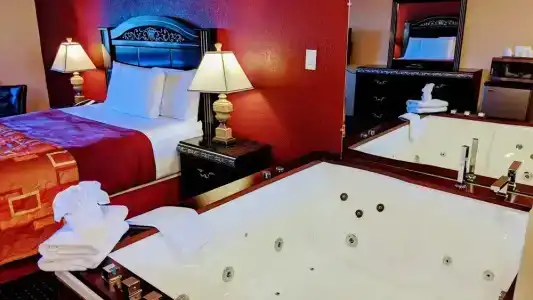 Grand Marquis Waterpark & Suites - 24