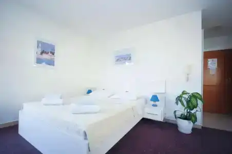 Budva Inn Guest House - 46