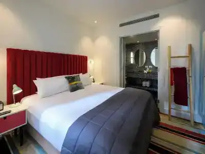 DeBrett - 112
