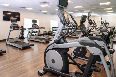 Holiday Inn Express & Suites - St. Petersburg - Madeira Beach, an IHG - 46