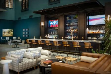 DoubleTree Suites by Hilton - 24
