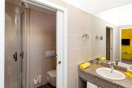 HiLight Suites - 75