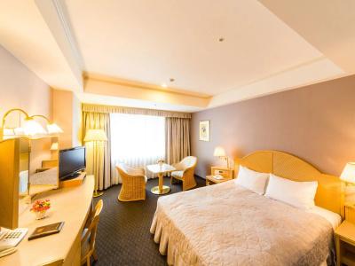 The Crown Palais New Hankyu Kochi - 3