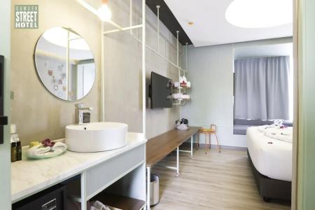 Samsen Street - Sha Extra Plus - 22