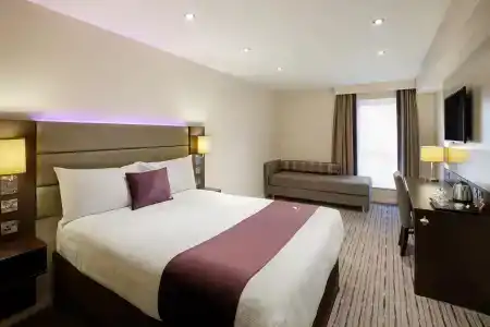 Premier Inn City Centre - 2