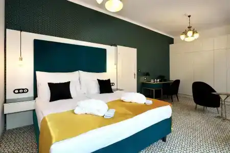 Art Deco Wolker By Astoria & Medical Spa - 73