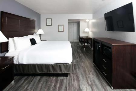 Red Lion Inn & Suites Tucson Downtown - 4