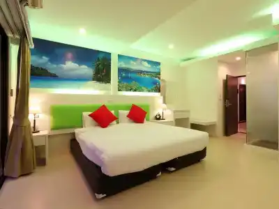Armoni Patong Beach - 2