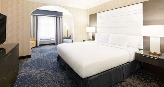 Best Western Plus Abbey Inn - 82