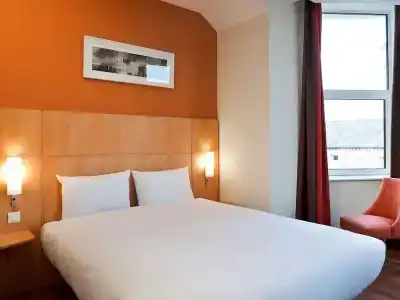 ibis Belfast Queens Quarter - 49