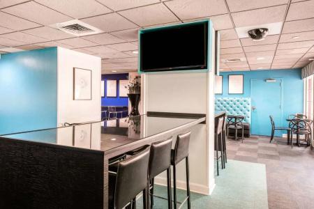 Quality Inn & Suites Near the Theme Parks - 16
