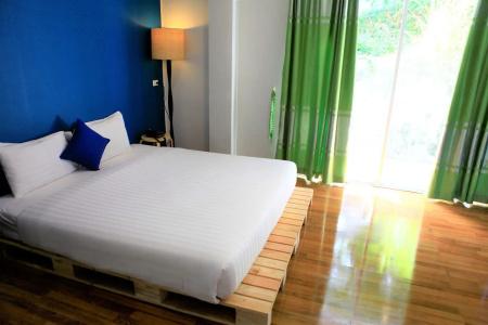 Sea Host Inn - 3