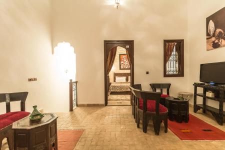 Riad Nasreen - 30