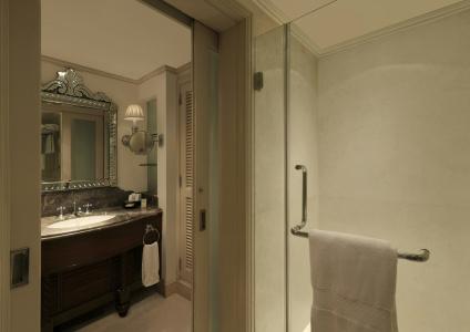 Hilton Mumbai International Airport - 25