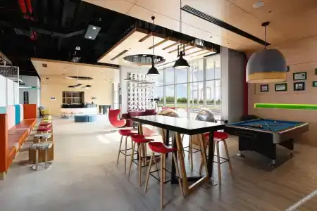 Aloft Dubai South - 18