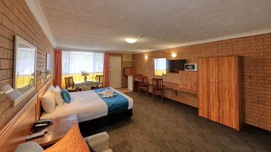 James Street Motor Inn - 38