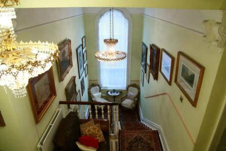 Dawson Place, Juliette's - 29