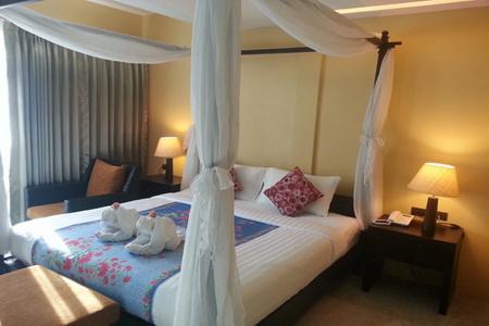 Baan Phuanda Phuket - 40