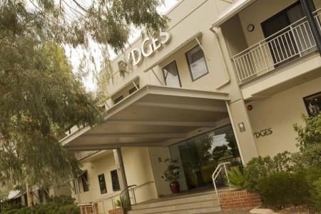 Rydges - 40