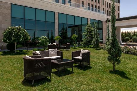 Doubletree by Hilton Van - 0