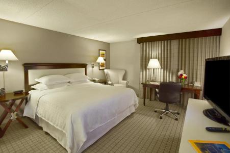 Sheraton Portland Airport - 2