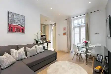 Urban Chic - Fitzrovia - 16