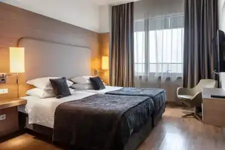 Ramada Encore Kyiv - 17