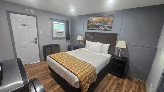 Travelers Inn - 19