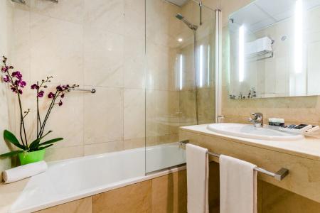 Exe Suites 33 - 32