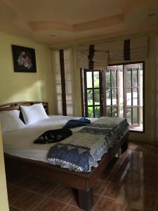 Hut Sun Bungalows - 15