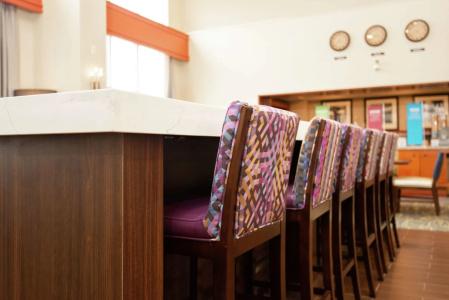 Hampton Inn & Suites by Hilton - 31