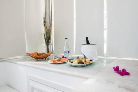 Antinea Suites & Spa - 11