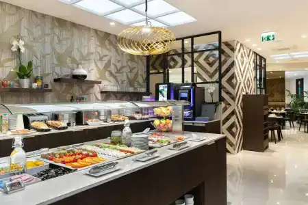 Best Western Plus Hôtel Massena Nice - 12