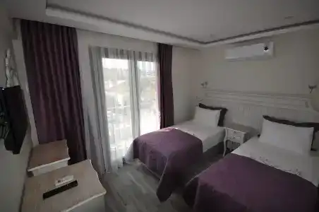 Ege Otel - 0