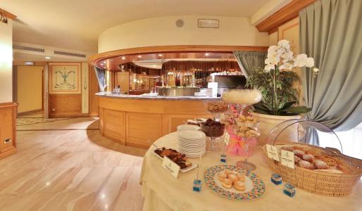 Best Western Grand Guinigi - 19