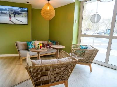 ibis Styles Tours Centre - 36
