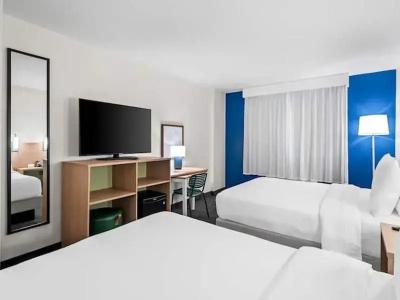 Quality Inn & Suites Near the Theme Parks - 44