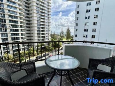 Pacific Broadbeach - 29