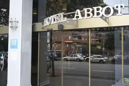 Abbot - 1
