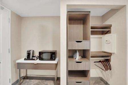 Hilton Garden Inn Toronto/Brampton - 53