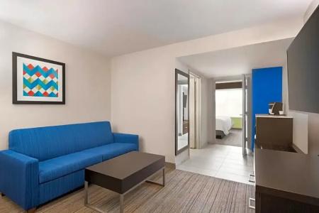 Holiday Inn Express & Suites Sarasota East, An Ihg - 40