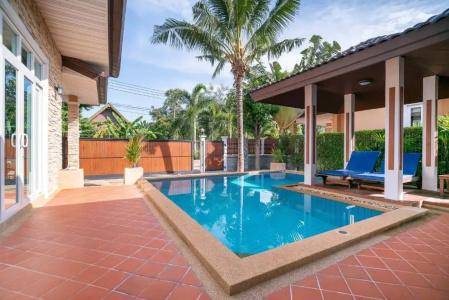Rawai Private Villas - Pools and Garden - 17